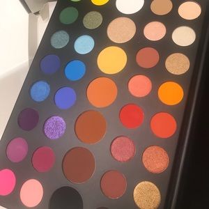 Jame Charles palette
